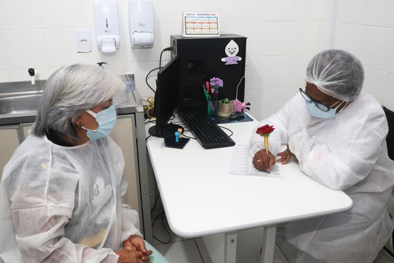 Benevides começa a vacinação contra a Covid <div class='credito_fotos'>Foto: Divulgação &nbsp;&nbsp;|&nbsp;&nbsp; <a href='/midias/2021/originais/7206_a75f4aff-8459-ad65-1d74-91a5f76feeb4.jpg' download><i class='fa-solid fa-download'></i> Download</a></div>