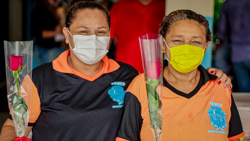 Edineia e Midilena, servidoras da SEMED 