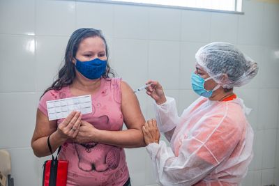 notícia: Prefeitura de Benevides completa seis meses de vacinação contra a covid-19 e tem 58 % da população vacinada.