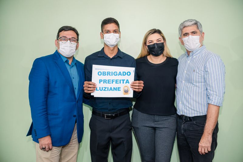  <div class='credito_fotos'>Foto: Heloam Sousa &nbsp;&nbsp;|&nbsp;&nbsp; <a href='/midias/2022/originais/7378_bef405f3-cbb6-c6bb-f061-2fd865983c48.jpg' download><i class='fa-solid fa-download'></i> Download</a></div>