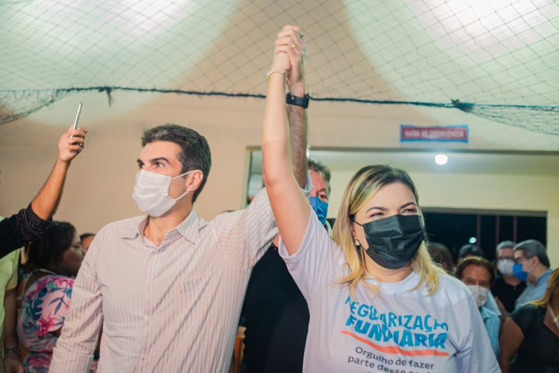 Luziane Solon, Prefeita de Benevides, ao lado do Governador do Pará, Helder Barbalho