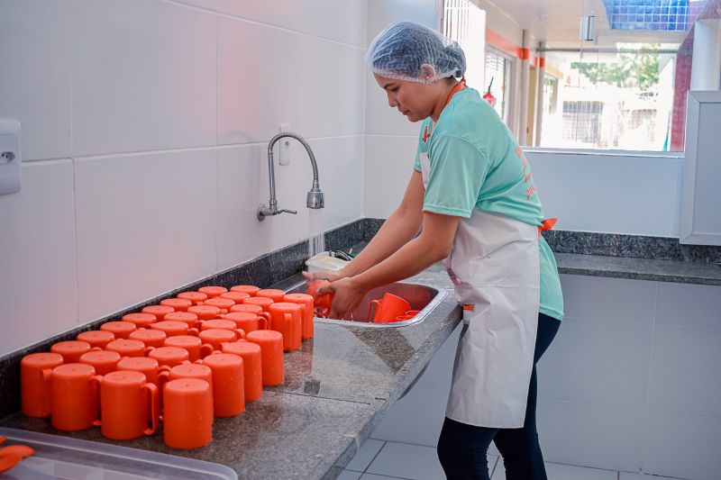 Volta as aulas. Secretário de educação. <div class='credito_fotos'>Foto: Karla Reis &nbsp;&nbsp;|&nbsp;&nbsp; <a href='/midias/2023/originais/7522_2394a4ea-0e74-79d7-5082-42df2d8e5dae.jpg' download><i class='fa-solid fa-download'></i> Download</a></div>