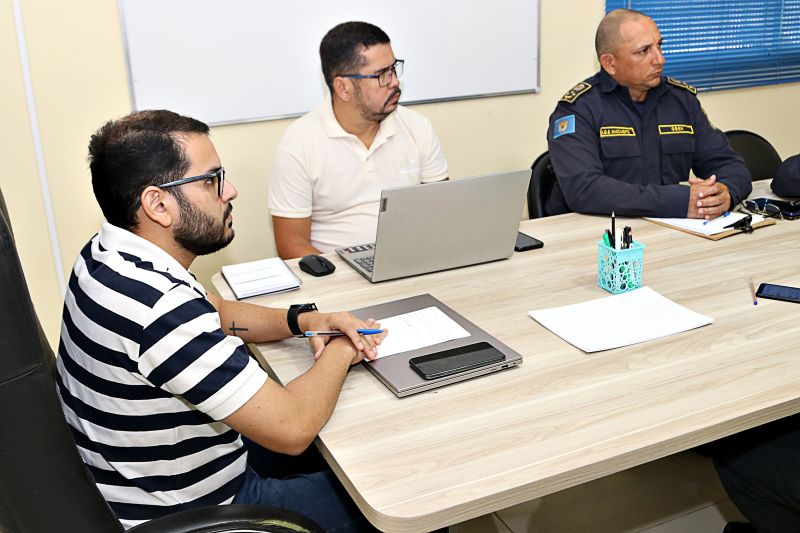 REUNIÃO SEDESTRAN <div class='credito_fotos'>Foto: Márcio Souza &nbsp;&nbsp;|&nbsp;&nbsp; <a href='/midias/2023/originais/7700_a4fe57e6-c1c0-dd42-cabd-47a33350d463.jpg' download><i class='fa-solid fa-download'></i> Download</a></div>