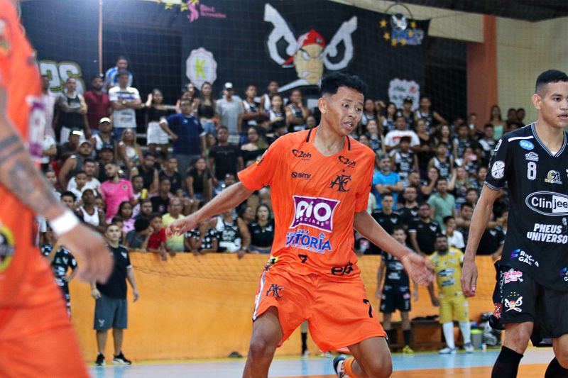 QUARTA DE FINAL FUTSAL <div class='credito_fotos'>Foto: Márcio Souza &nbsp;&nbsp;|&nbsp;&nbsp; <a href='/midias/2023/originais/7705_73f73254-873b-e739-f46f-8b4b03aeed2d.jpg' download><i class='fa-solid fa-download'></i> Download</a></div>