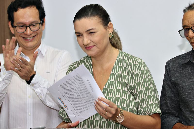 APRESENTAÇÃO - PROJETO CIDADES AMIGAS DA PESSOA IDOSA <div class='credito_fotos'>Foto: Márcio Souza &nbsp;&nbsp;|&nbsp;&nbsp; <a href='/midias/2023/originais/7719_2ddbe3a3-d1f6-53b2-5bd7-87216e8d4205.jpg' download><i class='fa-solid fa-download'></i> Download</a></div>