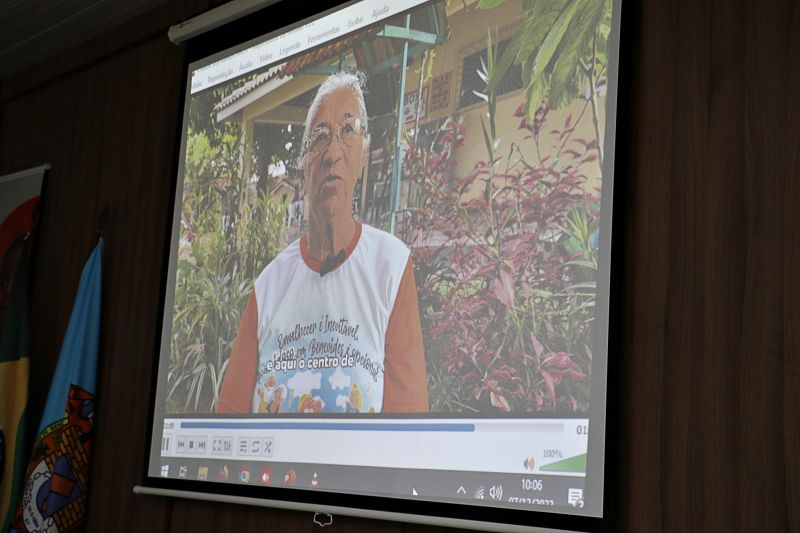 APRESENTAÇÃO - PROJETO CIDADES AMIGAS DA PESSOA IDOSA <div class='credito_fotos'>Foto: Márcio Souza &nbsp;&nbsp;|&nbsp;&nbsp; <a href='/midias/2023/originais/7719_db49e814-3339-f7b3-d7ae-db4a090dcf9f.jpg' download><i class='fa-solid fa-download'></i> Download</a></div>