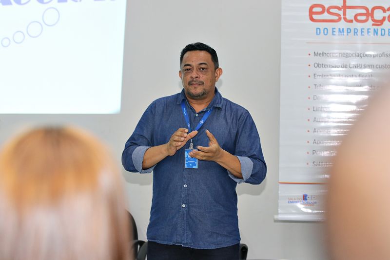 Entrega dos Certificados dos Cursos em Parceria com o SEBRAE <div class='credito_fotos'>Foto: Márcio Souza &nbsp;&nbsp;|&nbsp;&nbsp; <a href='/midias/2023/originais/7724_2a8d616f-47c4-a6e8-94f1-3bbc536ba0f4.jpg' download><i class='fa-solid fa-download'></i> Download</a></div>