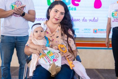 notícia: Posse da Bebê-Prefeita e emissão de RG marcam abertura da Semana do Bebê