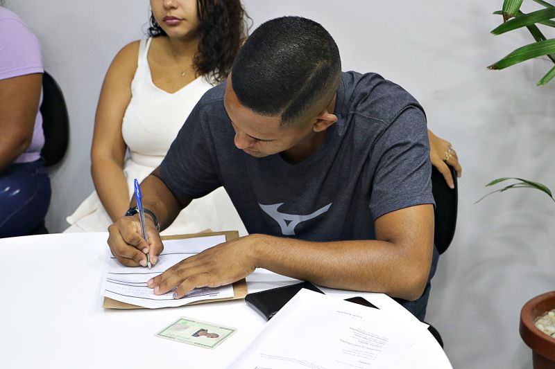 PLANTÃO DE EMPREGABILIDADE CEMTER <div class='credito_fotos'>Foto: Márcio Souza &nbsp;&nbsp;|&nbsp;&nbsp; <a href='/midias/2024/originais/7748_7398540c-a4e5-ec9d-3040-eb2b86f2b4ce.jpg' download><i class='fa-solid fa-download'></i> Download</a></div>