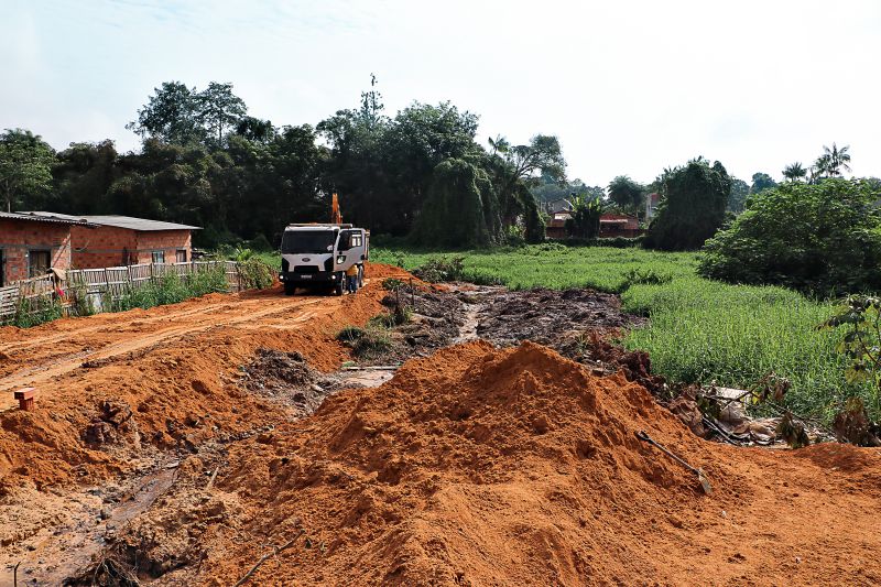 CONTINUAÇÃO DA LIMPEZA DO IGARAPÉ DO BELO JARDIM <div class='credito_fotos'>Foto: Márcio Souza &nbsp;&nbsp;|&nbsp;&nbsp; <a href='/midias/2024/originais/7759_03582e74-2a2e-4f72-12e2-482aea4b7976.jpg' download><i class='fa-solid fa-download'></i> Download</a></div>