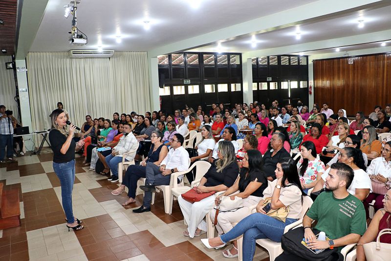 ENCONTRO DE GESTORES E COORDENADORES - SEMED. <div class='credito_fotos'>Foto: Márcio Souza &nbsp;&nbsp;|&nbsp;&nbsp; <a href='/midias/2024/originais/7799_e3e83d6b-d3a1-7734-fb26-4362510e994e.jpg' download><i class='fa-solid fa-download'></i> Download</a></div>