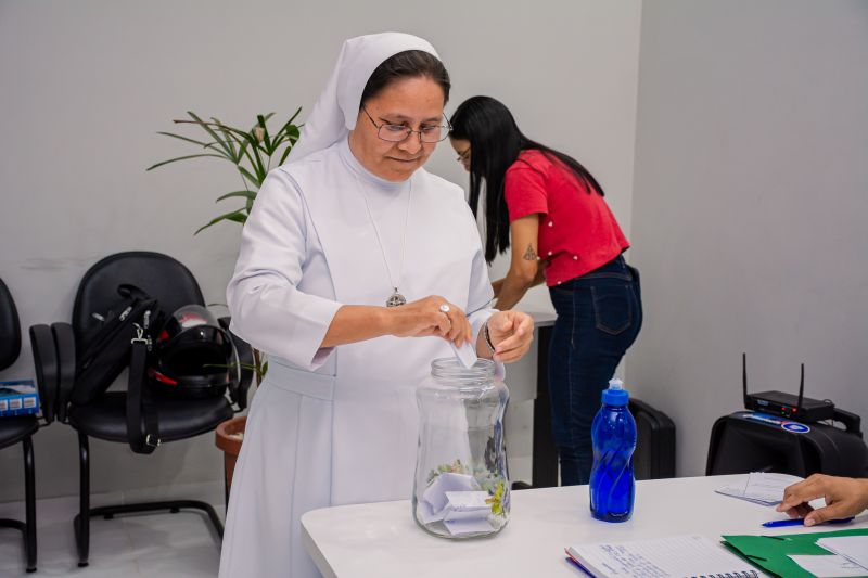  <div class='credito_fotos'>Foto: Karla Reis &nbsp;&nbsp;|&nbsp;&nbsp; <a href='/midias/2024/originais/7812_3c7275c1-0c4a-0389-3bfa-4a1c4f4fd399.jpg' download><i class='fa-solid fa-download'></i> Download</a></div>