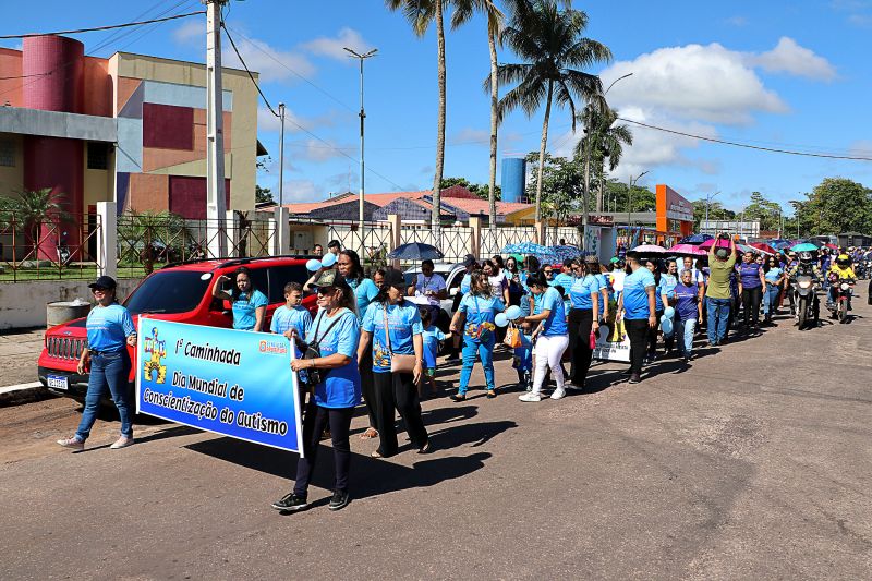 CAMINHADA DO AUTISMO <div class='credito_fotos'>Foto: Márcio Souza &nbsp;&nbsp;|&nbsp;&nbsp; <a href='/midias/2024/originais/7848_0b065d19-0aae-185d-6d7a-8cb3df85f363.jpg' download><i class='fa-solid fa-download'></i> Download</a></div>