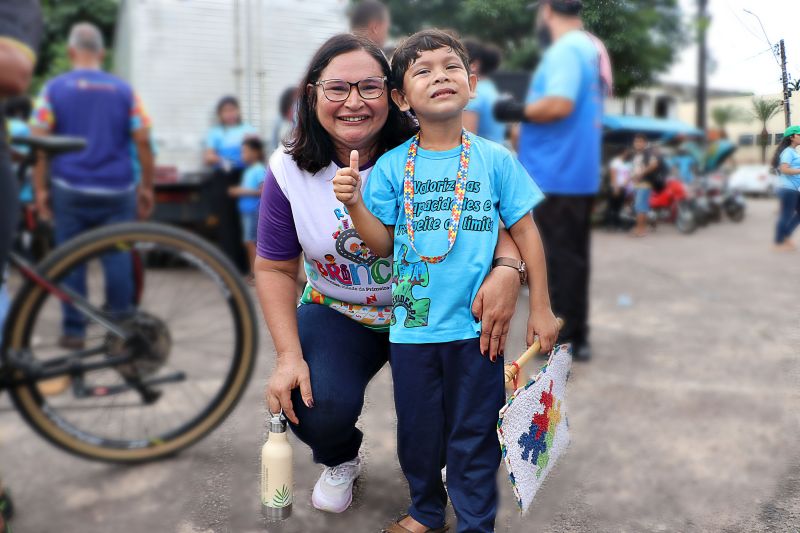 CAMINHADA DO AUTISMO <div class='credito_fotos'>Foto: Márcio Souza &nbsp;&nbsp;|&nbsp;&nbsp; <a href='/midias/2024/originais/7848_7c77e54b-335b-89e8-37f2-d02e21223bf6.jpg' download><i class='fa-solid fa-download'></i> Download</a></div>
