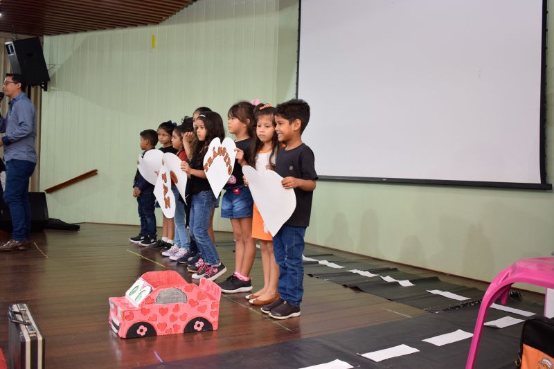  <div class='credito_fotos'>Foto: Karla Reis &nbsp;&nbsp;|&nbsp;&nbsp; <a href='/midias/2024/originais/7907_23bb51d8-0881-eaf7-2eee-ad12ff5293b9.jpg' download><i class='fa-solid fa-download'></i> Download</a></div>