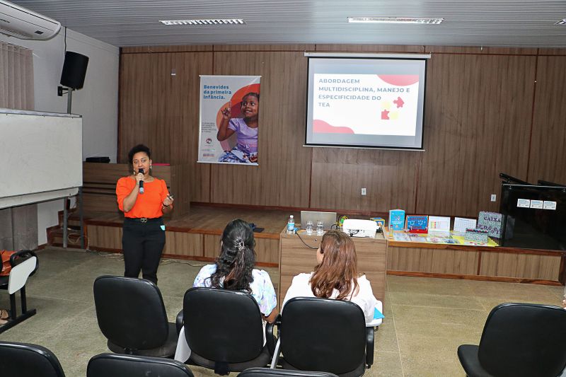 Diálogo sobre Autismo e Primeira Infância <div class='credito_fotos'>Foto: Márcio Souza &nbsp;&nbsp;|&nbsp;&nbsp; <a href='/midias/2024/originais/7920_6e3949a6-31a4-5299-496b-b48893877434.jpg' download><i class='fa-solid fa-download'></i> Download</a></div>