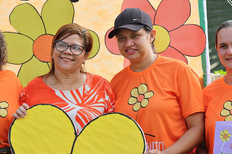 Panfletagem no Centro comercial <div class='credito_fotos'>Foto: Márcio Souza &nbsp;&nbsp;|&nbsp;&nbsp; <a href='/midias/2024/originais/7938_486e5128-3b6b-9484-53d8-804e925ce91c.jpg' download><i class='fa-solid fa-download'></i> Download</a></div>