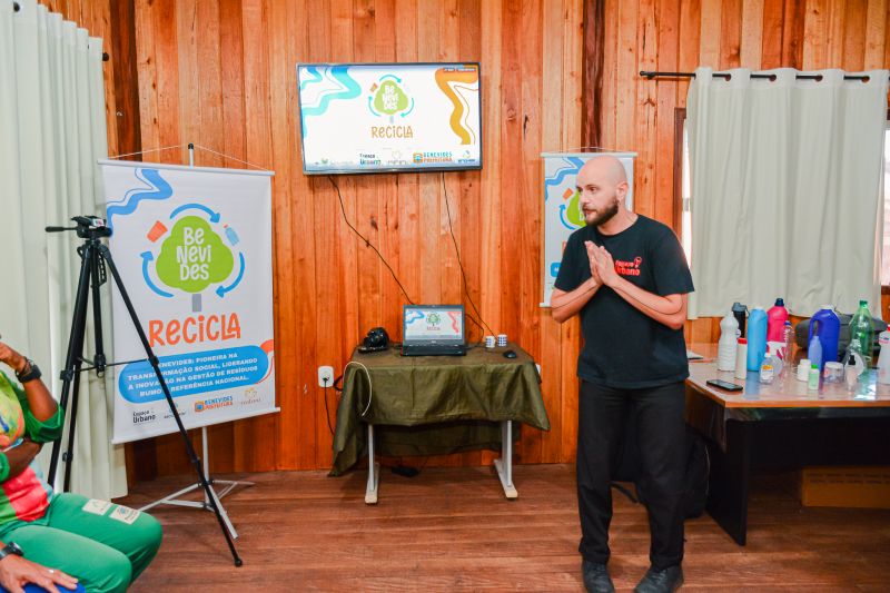  <div class='credito_fotos'>Foto: Karla Reis &nbsp;&nbsp;|&nbsp;&nbsp; <a href='/midias/2024/originais/7947_8a5fb07f-d97e-44a0-6b51-effe020f6785.jpg' download><i class='fa-solid fa-download'></i> Download</a></div>