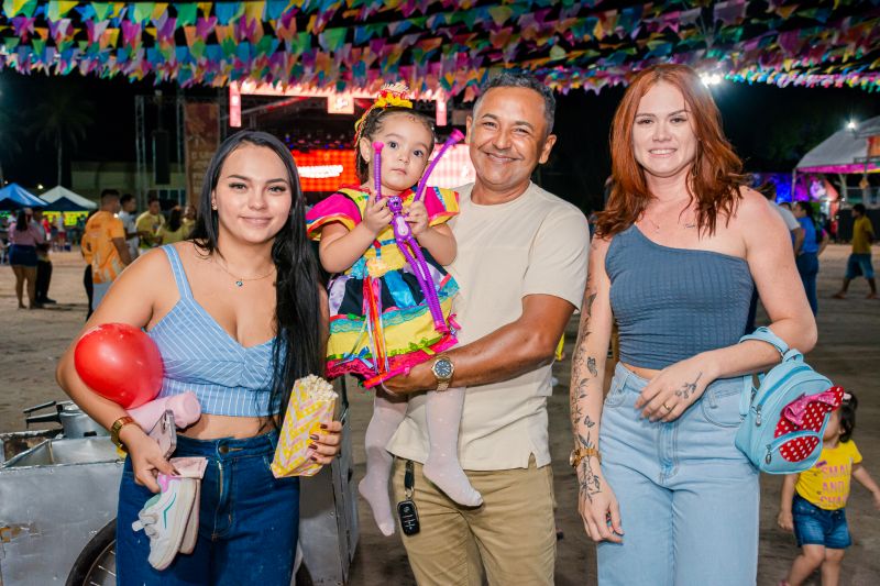  <div class='credito_fotos'>Foto: Karla Reis &nbsp;&nbsp;|&nbsp;&nbsp; <a href='/midias/2024/originais/7954_8e717e4a-61e3-5778-f7fd-05e996c2dbfc.jpg' download><i class='fa-solid fa-download'></i> Download</a></div>