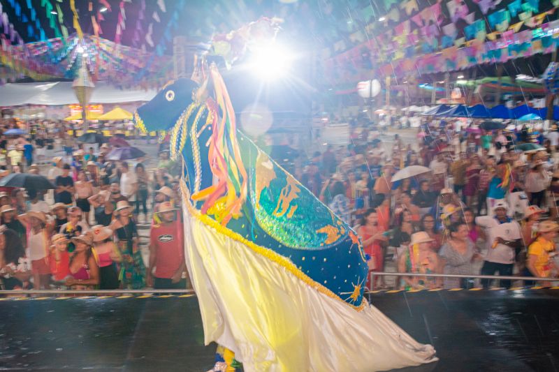  <div class='credito_fotos'>Foto: Karla Reis &nbsp;&nbsp;|&nbsp;&nbsp; <a href='/midias/2024/originais/7975_72c67b3e-78e1-8e61-3e35-b25be1a59b50.jpg' download><i class='fa-solid fa-download'></i> Download</a></div>