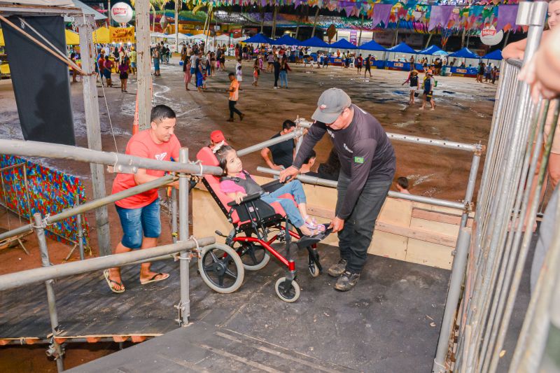  <div class='credito_fotos'>Foto: Karla Reis &nbsp;&nbsp;|&nbsp;&nbsp; <a href='/midias/2024/originais/7975_d1137a52-9174-95bf-c037-b01697c67f58.jpg' download><i class='fa-solid fa-download'></i> Download</a></div>