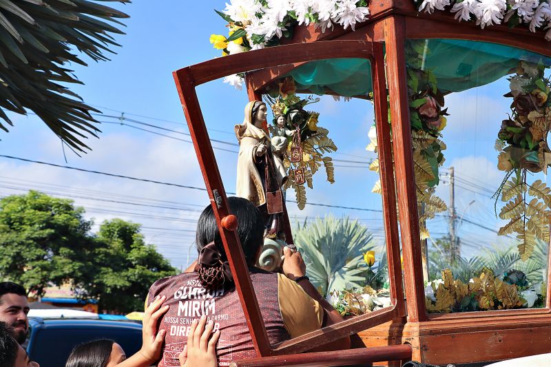 VISITA DA IMAGEM DE NOSSA SENHORA DO CARMO - PREFEITURA <div class='credito_fotos'>Foto: Márcio Souza &nbsp;&nbsp;|&nbsp;&nbsp; <a href='/midias/2024/originais/7977_bf7a2d14-d3af-b1eb-62ea-8a139da44f01.jpg' download><i class='fa-solid fa-download'></i> Download</a></div>