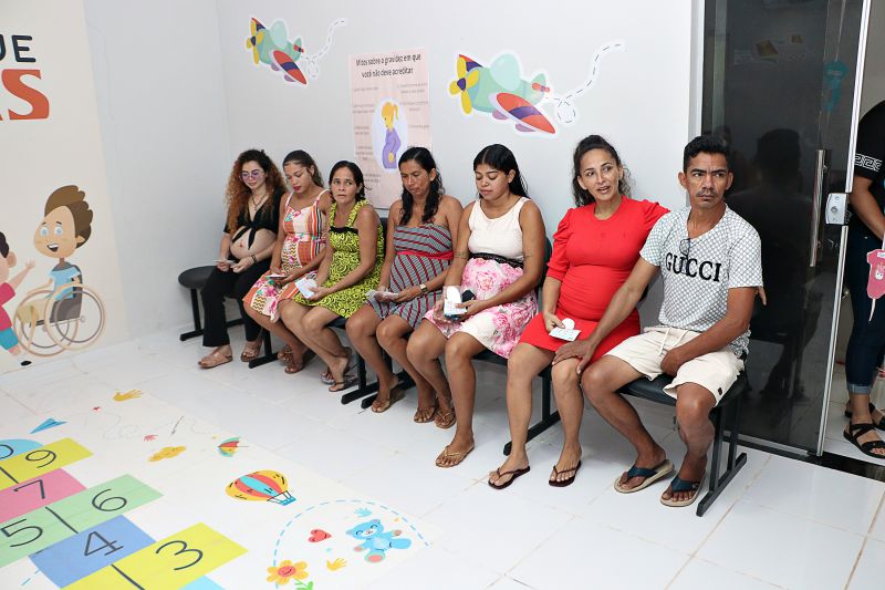 Primeira rodada de conversa -  Cras Primeira infância. <div class='credito_fotos'>Foto: Márcio Souza &nbsp;&nbsp;|&nbsp;&nbsp; <a href='/midias/2024/originais/7980_353c7985-1908-880c-9de5-15c3c666408c.jpg' download><i class='fa-solid fa-download'></i> Download</a></div>