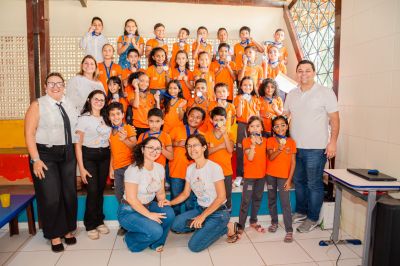 notícia: Alunos da Rede Municipal de Ensino de Benevides são condecorados com medalhas e certificados pela OBMEP Mirim e OBR
