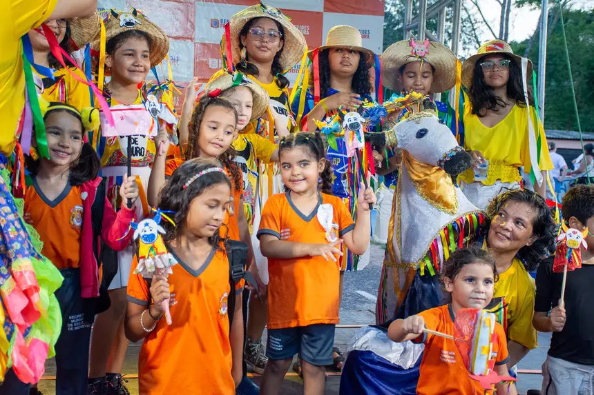  <div class='credito_fotos'>Foto: Karla Reis &nbsp;&nbsp;|&nbsp;&nbsp; <a href='/midias/2025/originais/20251104223336-GF00009204-F00106576.webp' download><i class='fa-solid fa-download'></i> Download</a></div>