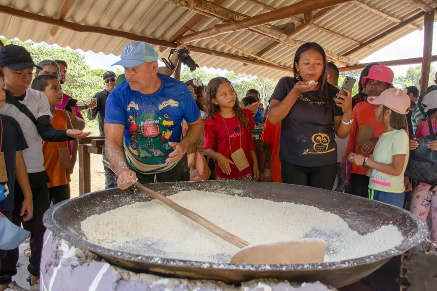  <div class='credito_fotos'>Foto: Karla Reis &nbsp;&nbsp;|&nbsp;&nbsp; <a href='/midias/2025/originais/20251104224340-GF00009205-F00106654.webp' download><i class='fa-solid fa-download'></i> Download</a></div>