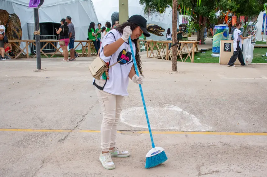  <div class='credito_fotos'>Foto: Karla Reis &nbsp;&nbsp;|&nbsp;&nbsp; <a href='/midias/2025/originais/20251114191916-GF00009209-F00106766.webp' download><i class='fa-solid fa-download'></i> Download</a></div>