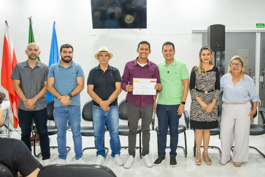  <div class='credito_fotos'>Foto: Karla Reis &nbsp;&nbsp;|&nbsp;&nbsp; <a href='/midias/2025/originais/20251115190728-GF00009210-F00106903.webp' download><i class='fa-solid fa-download'></i> Download</a></div>