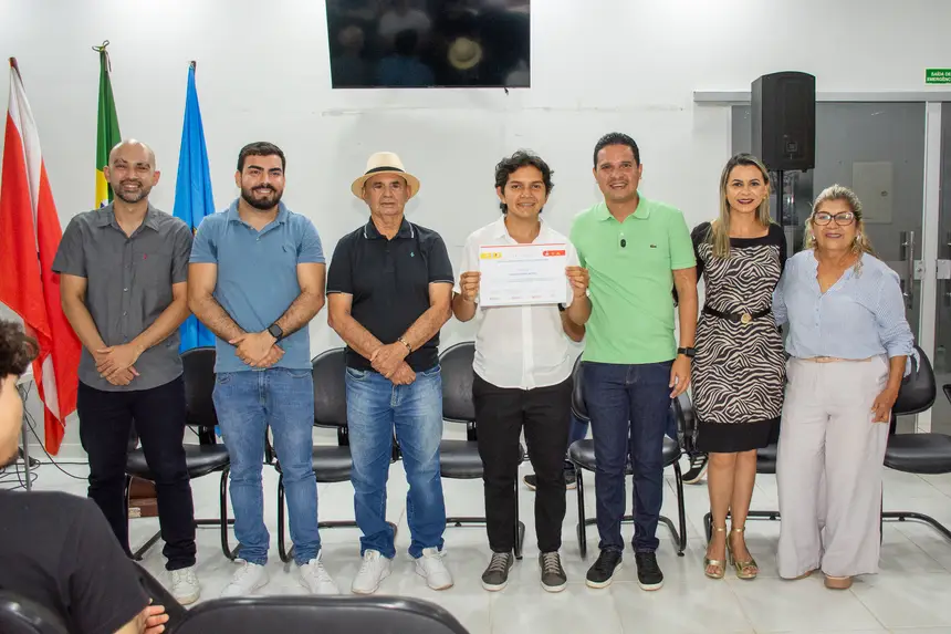  <div class='credito_fotos'>Foto: Karla Reis &nbsp;&nbsp;|&nbsp;&nbsp; <a href='/midias/2025/originais/20251115190732-GF00009210-F00106904.webp' download><i class='fa-solid fa-download'></i> Download</a></div>