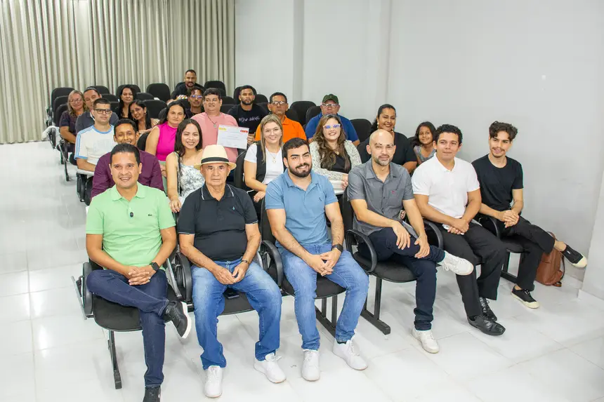  <div class='credito_fotos'>Foto: Karla Reis &nbsp;&nbsp;|&nbsp;&nbsp; <a href='/midias/2025/originais/20251115190742-GF00009210-F00106909.webp' download><i class='fa-solid fa-download'></i> Download</a></div>