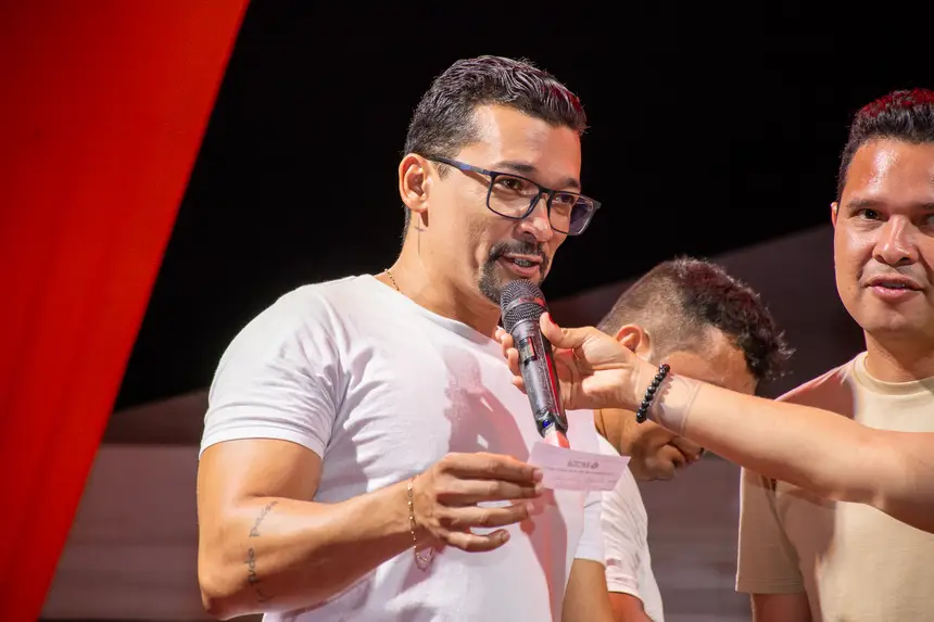  <div class='credito_fotos'>Foto: Karla Reis &nbsp;&nbsp;|&nbsp;&nbsp; <a href='/midias/2025/originais/20251117113753-GF00009211-F00106993.webp' download><i class='fa-solid fa-download'></i> Download</a></div>