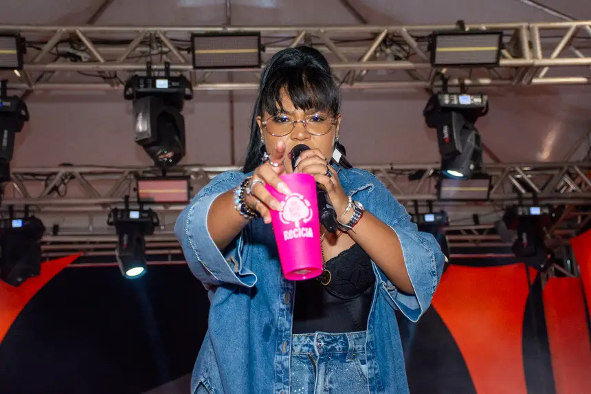  <div class='credito_fotos'>Foto: Karla Reis &nbsp;&nbsp;|&nbsp;&nbsp; <a href='/midias/2025/originais/20251117113817-GF00009211-F00107011.webp' download><i class='fa-solid fa-download'></i> Download</a></div>