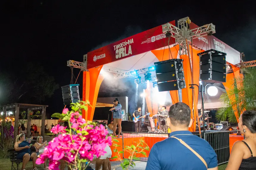  <div class='credito_fotos'>Foto: Karla Reis &nbsp;&nbsp;|&nbsp;&nbsp; <a href='/midias/2025/originais/20251117113840-GF00009211-F00107028.webp' download><i class='fa-solid fa-download'></i> Download</a></div>