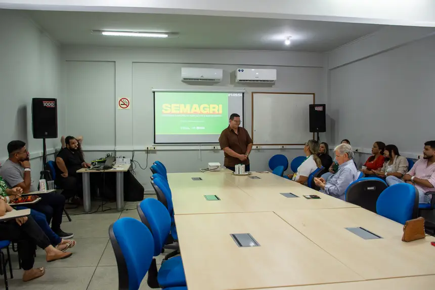  <div class='credito_fotos'>Foto: Karla Reis &nbsp;&nbsp;|&nbsp;&nbsp; <a href='/midias/2025/originais/20251121004224-GF00009216-F00107239.webp' download><i class='fa-solid fa-download'></i> Download</a></div>