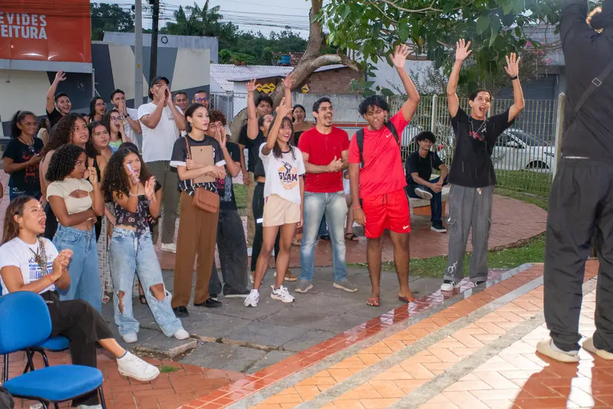  <div class='credito_fotos'>Foto: Karla Reis &nbsp;&nbsp;|&nbsp;&nbsp; <a href='/midias/2025/originais/20251128094745-GF00009220-F00107395.webp' download><i class='fa-solid fa-download'></i> Download</a></div>