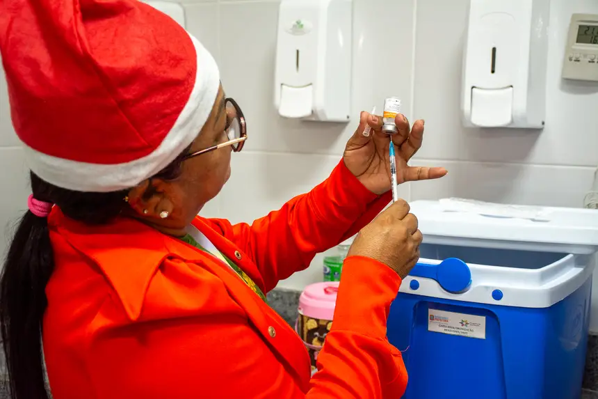  <div class='credito_fotos'>Foto: Karla Reis &nbsp;&nbsp;|&nbsp;&nbsp; <a href='/midias/2025/originais/20251203134659-GF00009224-F00107632.webp' download><i class='fa-solid fa-download'></i> Download</a></div>