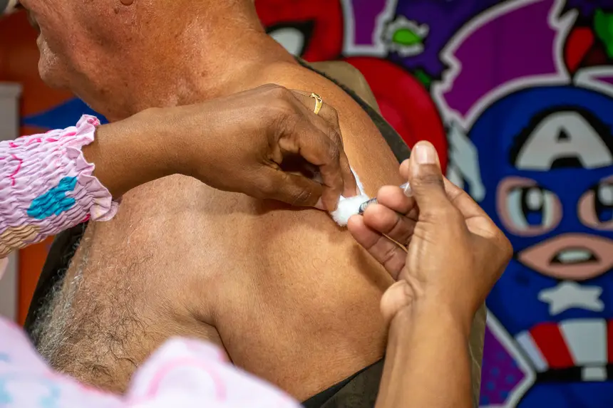  <div class='credito_fotos'>Foto: Karla Reis &nbsp;&nbsp;|&nbsp;&nbsp; <a href='/midias/2025/originais/20251203134732-GF00009224-F00107657.webp' download><i class='fa-solid fa-download'></i> Download</a></div>