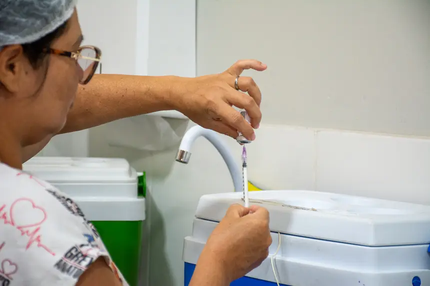  <div class='credito_fotos'>Foto: Karla Reis &nbsp;&nbsp;|&nbsp;&nbsp; <a href='/midias/2025/originais/20251203134736-GF00009224-F00107660.webp' download><i class='fa-solid fa-download'></i> Download</a></div>