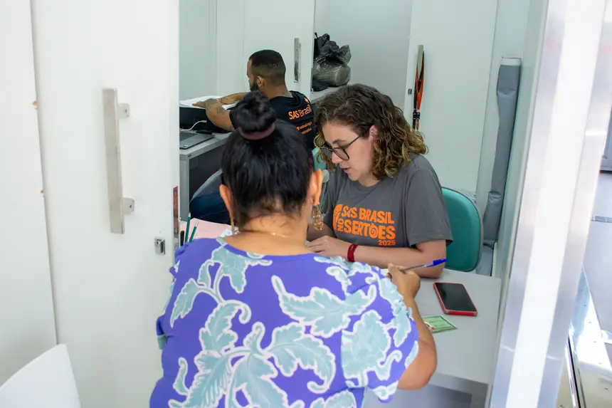  <div class='credito_fotos'>Foto: Karla Reis &nbsp;&nbsp;|&nbsp;&nbsp; <a href='/midias/2025/originais/20251205142834-GF00009228-F00107696.webp' download><i class='fa-solid fa-download'></i> Download</a></div>