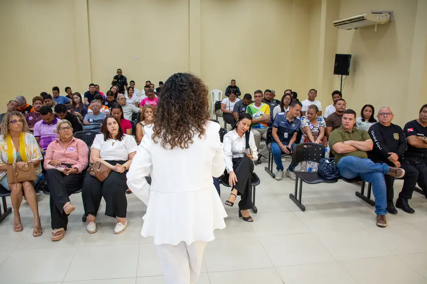  <div class='credito_fotos'>Foto: Karla Reis &nbsp;&nbsp;|&nbsp;&nbsp; <a href='/midias/2025/originais/20251210151000-GF00009232-F00107870.webp' download><i class='fa-solid fa-download'></i> Download</a></div>