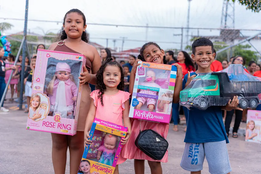 O sorriso no rosto que não tem preço! Distribuição de mais de 10 mil brinquedos em Benevides!