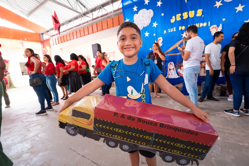  <div class='credito_fotos'>Foto: Heloam Sousa &nbsp;&nbsp;|&nbsp;&nbsp; <a href='/midias/2025/originais/20251216110323-GF00009234-F00108022.webp' download><i class='fa-solid fa-download'></i> Download</a></div>