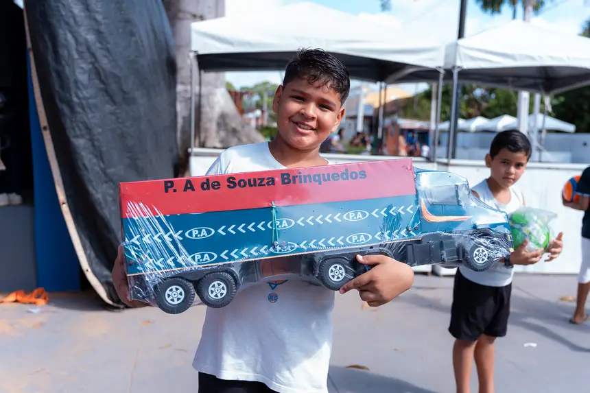  <div class='credito_fotos'>Foto: Heloam Sousa &nbsp;&nbsp;|&nbsp;&nbsp; <a href='/midias/2025/originais/20251217115958-GF00009237-F00108061.webp' download><i class='fa-solid fa-download'></i> Download</a></div>