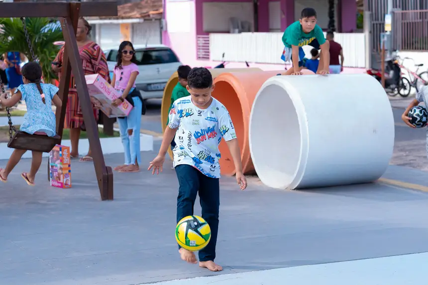  <div class='credito_fotos'>Foto: Heloam Sousa &nbsp;&nbsp;|&nbsp;&nbsp; <a href='/midias/2025/originais/20251217120008-GF00009237-F00108068.webp' download><i class='fa-solid fa-download'></i> Download</a></div>