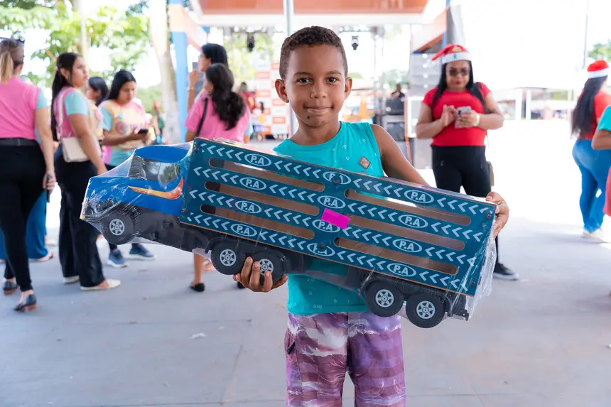  <div class='credito_fotos'>Foto: Heloam Sousa &nbsp;&nbsp;|&nbsp;&nbsp; <a href='/midias/2025/originais/20251217120010-GF00009237-F00108069.webp' download><i class='fa-solid fa-download'></i> Download</a></div>