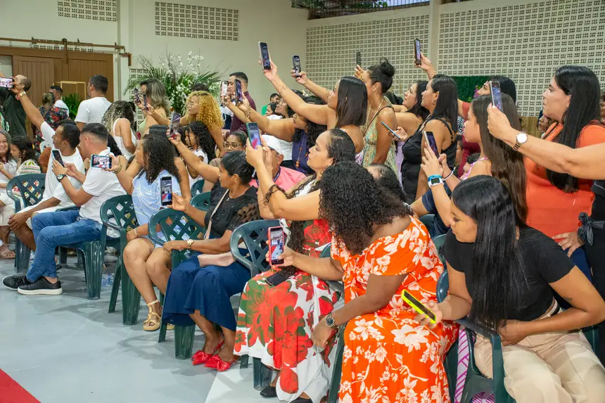  <div class='credito_fotos'>Foto: Karla Reis &nbsp;&nbsp;|&nbsp;&nbsp; <a href='/midias/2025/originais/20251219103332-GF00009241-F00108131.webp' download><i class='fa-solid fa-download'></i> Download</a></div>